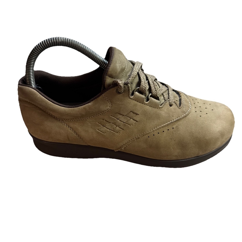 SAS Free Time Shoes Women's 7.5 Wide Beige Taupe Nubuck Leather Comfort Sneakers